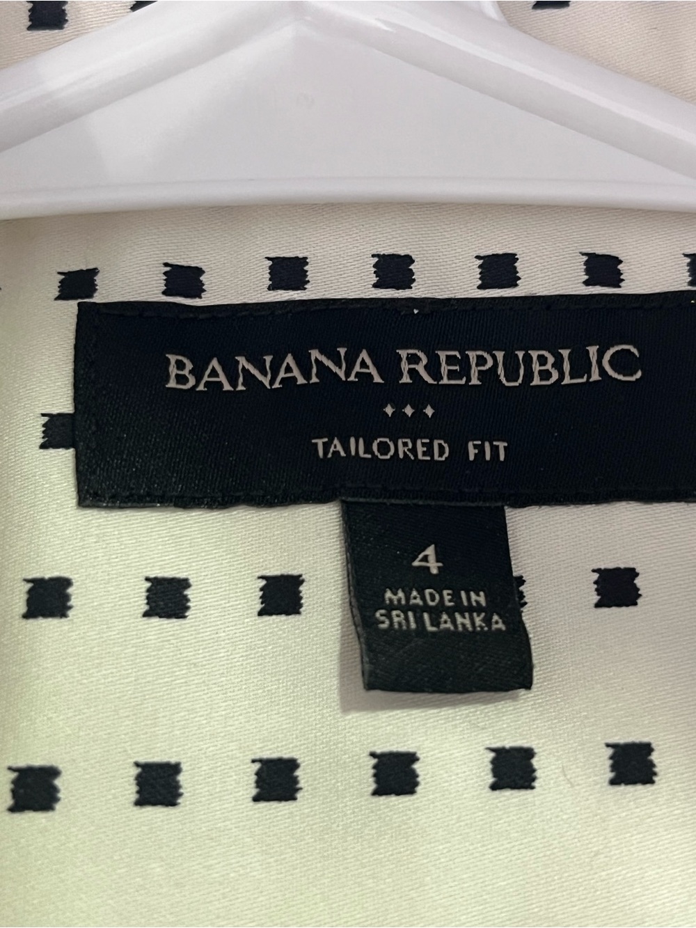 NWOT Banana Republic Tailored Fit White Black Square Print Button Down Shirt 4 - Picture 3 of 4